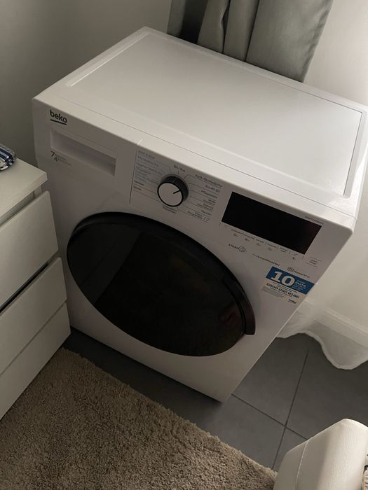 Vând mașină de spălat cu uscător Beko WDW75141Steam1,