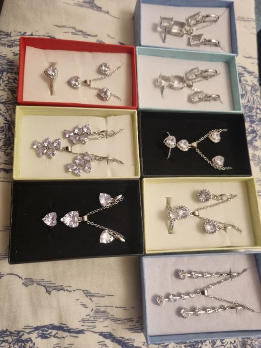 Seturi de argint 70 de lei bucata fără inel, 90 de lei cu inel