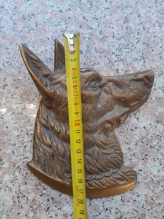 Placheta veche din bronz masiv,  câine lup, transport gratuit