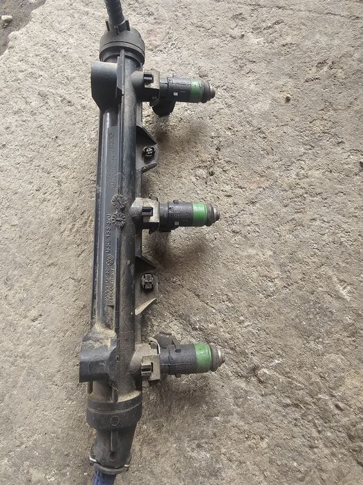 Rampa injectoare 03E 133 320 Volkswagen VW Polo 4 9N [2001 - 2005]