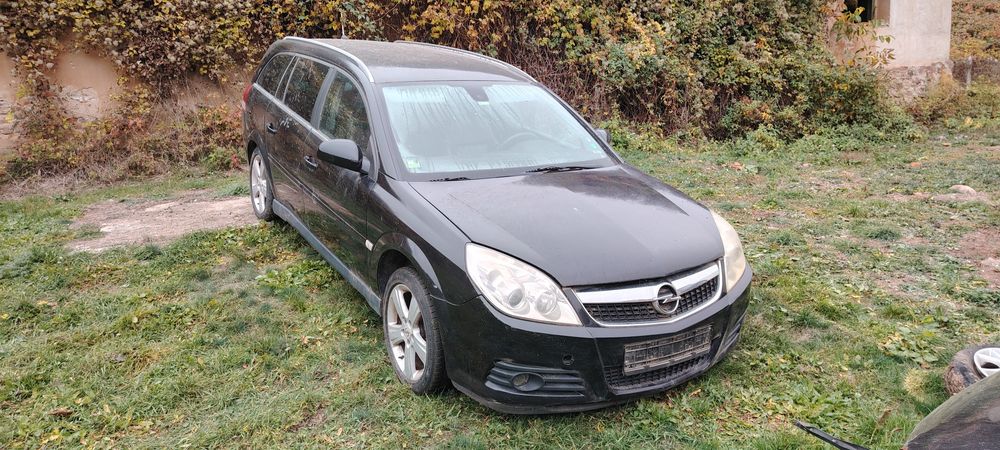 Продавам Опел Вектра 1.9 на Части!!!
