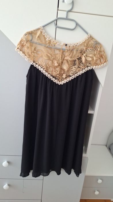 Rochita larga lejera, marimea 36 (potrivita pt gravide)