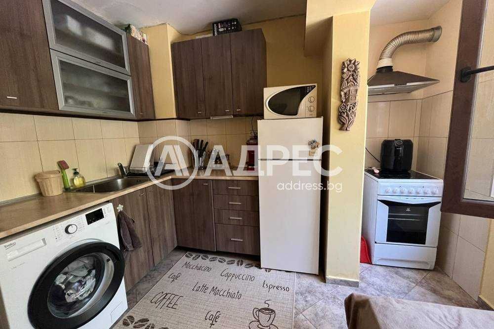 Гарсониера в квартал Абритус