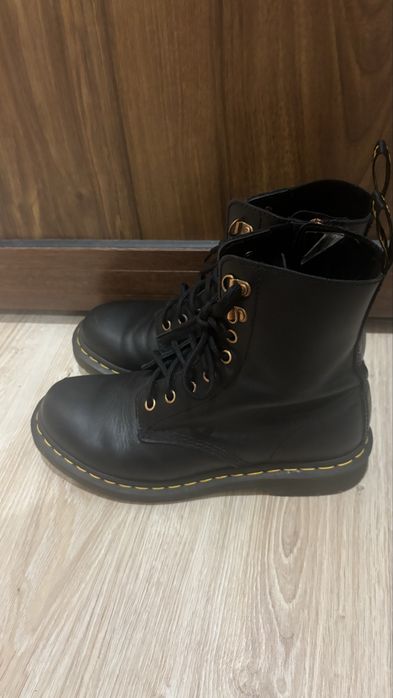Dr. Martens боти/кубинки номер 39
