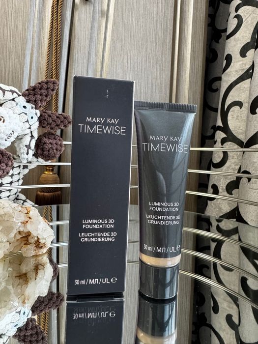 CC Cream Light to Medium și Fond de Ten Mary Kay
