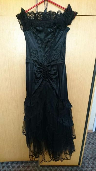 Бална рокля