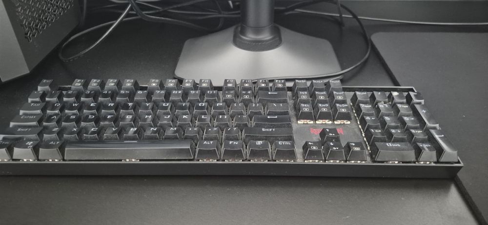Tastatură Mecanică Gaming Redragon Kumara K552 RGB – Stare Foarte Bună
