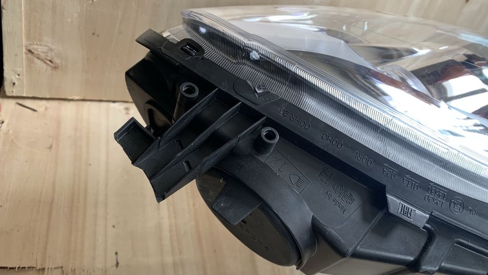 Фар за Фиат Добло