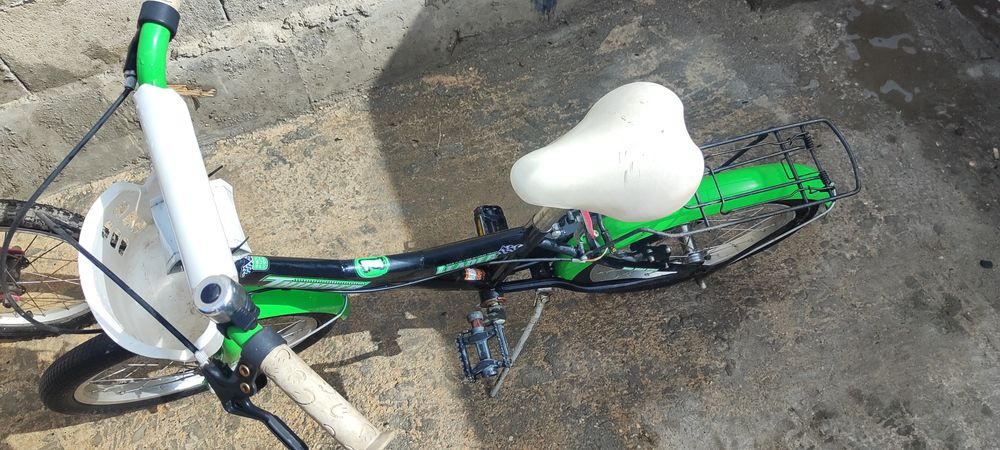 2,колелета за момче и момиче запазени почти  нови