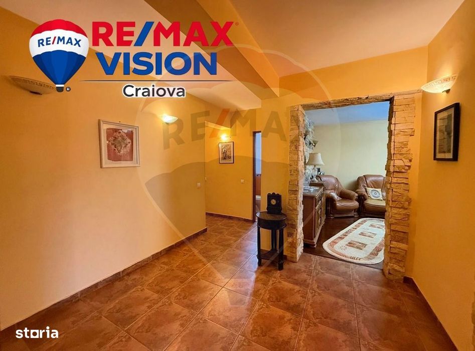 Apartament cu 4 camere de închiriat în zona 1 Mai