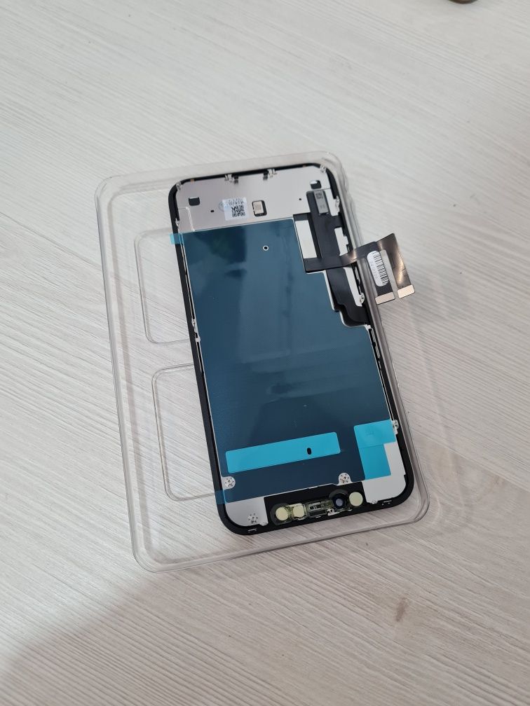 Display iPhone 11 Iasi • OLX.ro