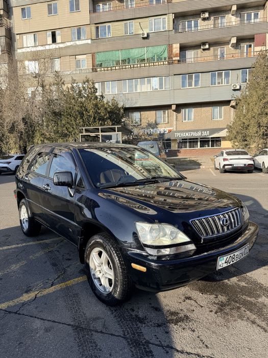 Лексус RX300 в хорошем состоянии