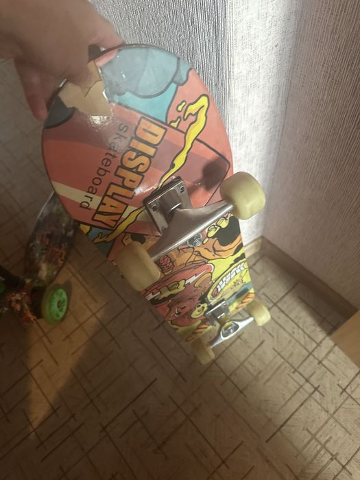 Продам кровать , доску , самакат и доску для рисование