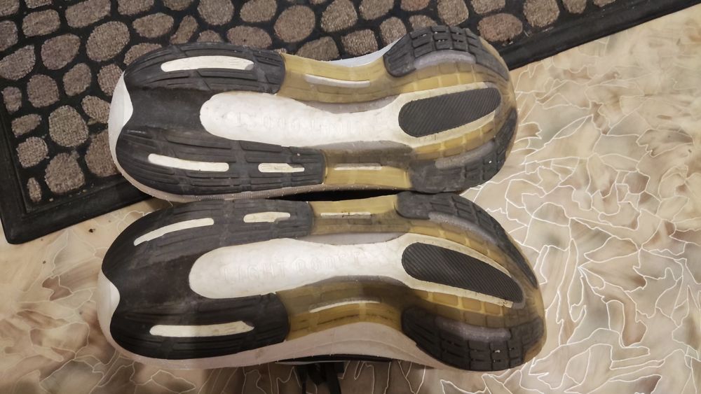 Кросовки адидас Adidas UltraBoost Light (оригинал)