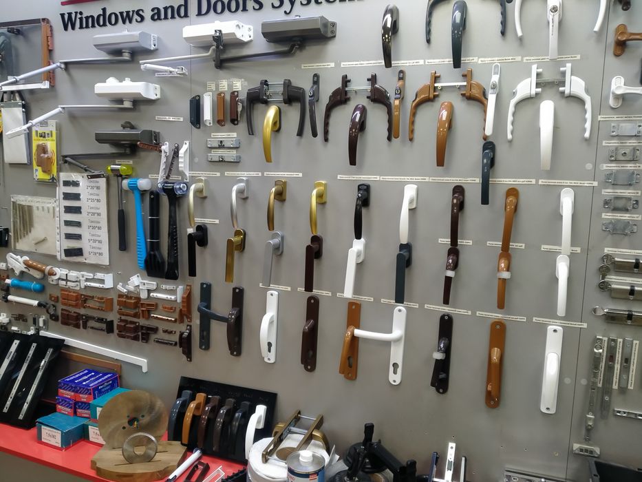 Ремонт окон дверей