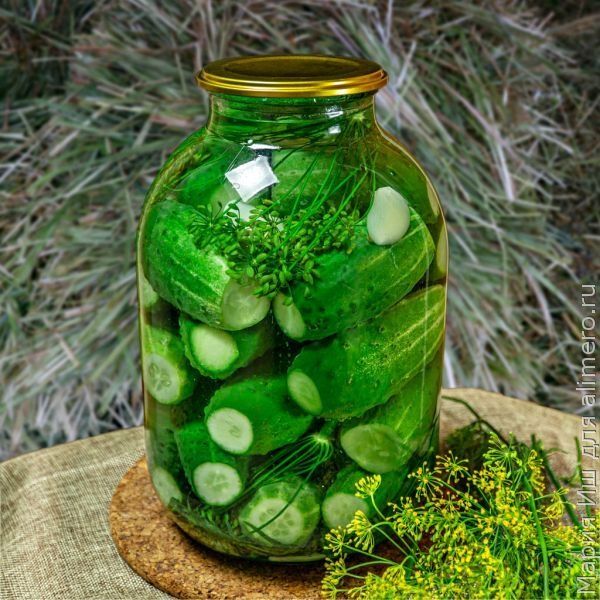 Продам соленные огурцы.