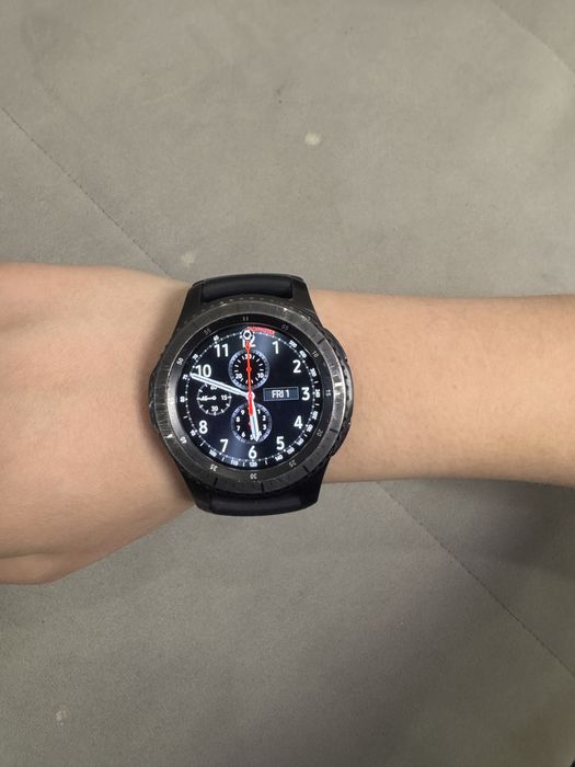 Часы самсунг S3 frontier