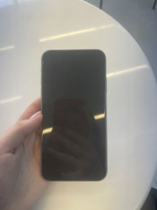 Продам Iphone 11 64гб