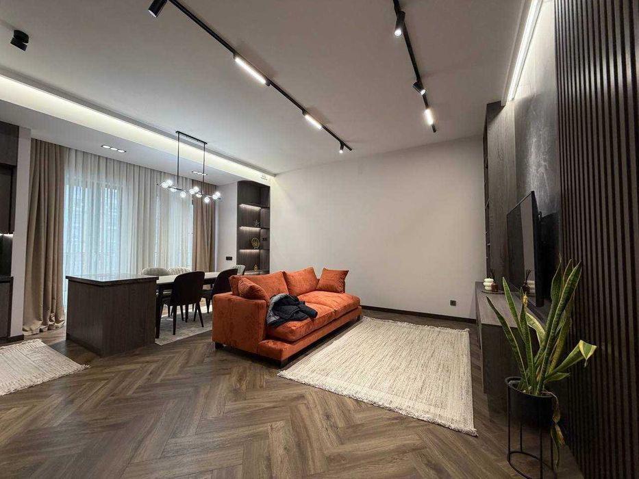 Новая квартира с ремонтом в ЖК Mirabad Avenue, 80 м²