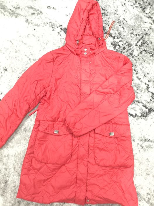 Продам детскую верхнюю одежду