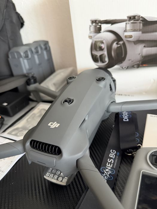 Дрон DJI Mavic 4 Pro