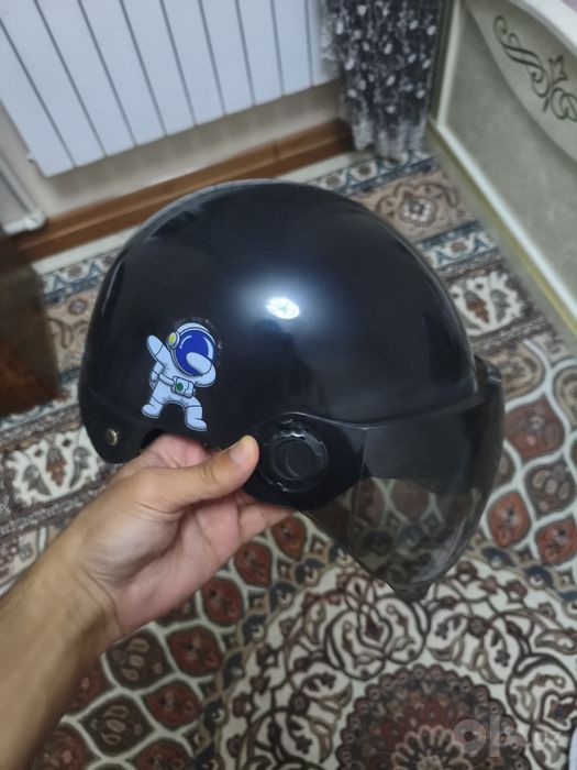 Срочно Продам Шлем для скутера