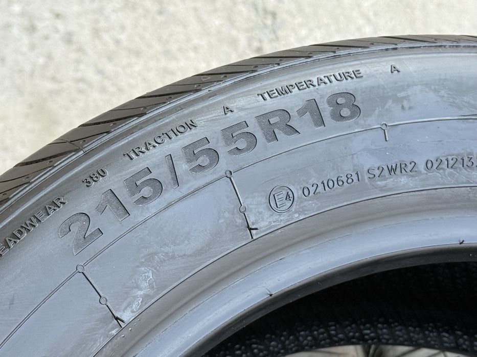 215|55 R18. Комплект шин.
