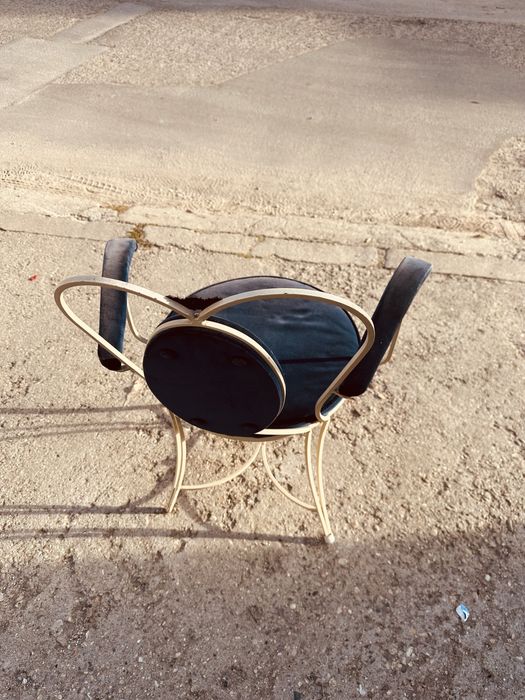 Декоративен стол с подлакътници – нео-рококо стил