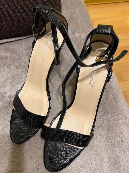 Noi - Sandale Benvenuti elegante si finute!