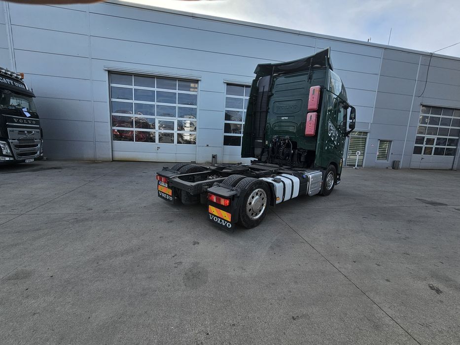 VOLVO FH  -  Mega