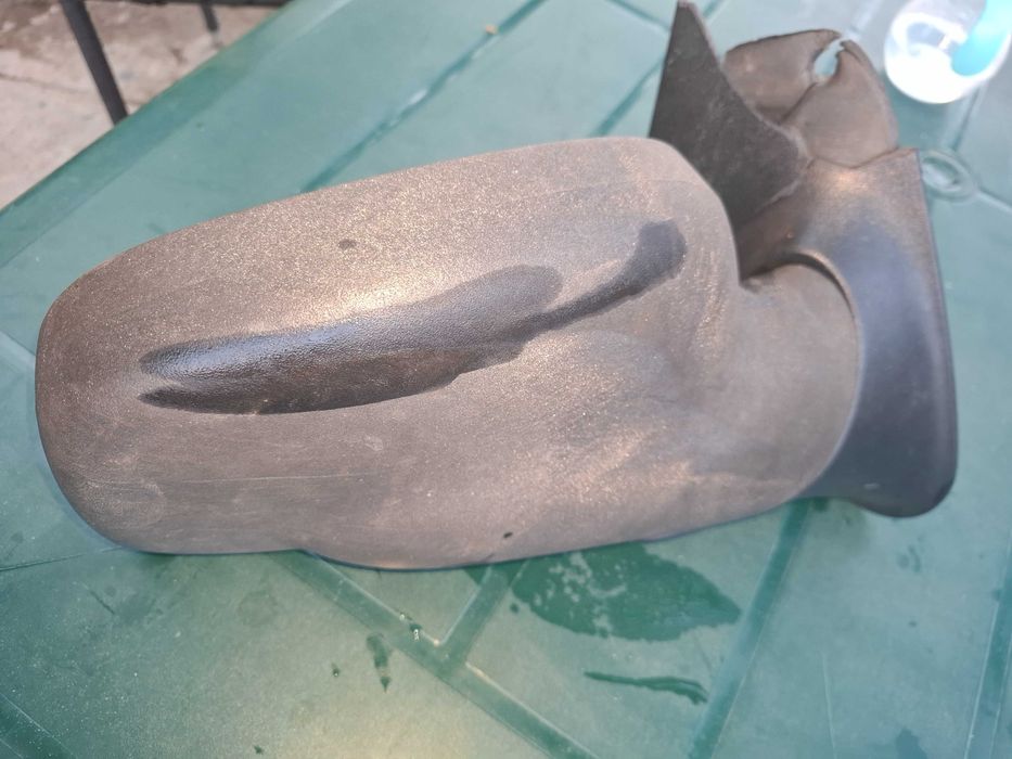 Продавам  дясно огледало LAND ROWER FREELANDER