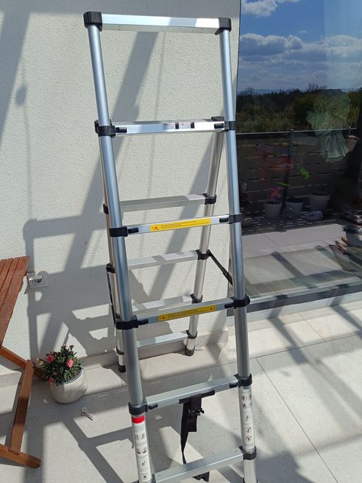 Scara aluminiu telescopica
