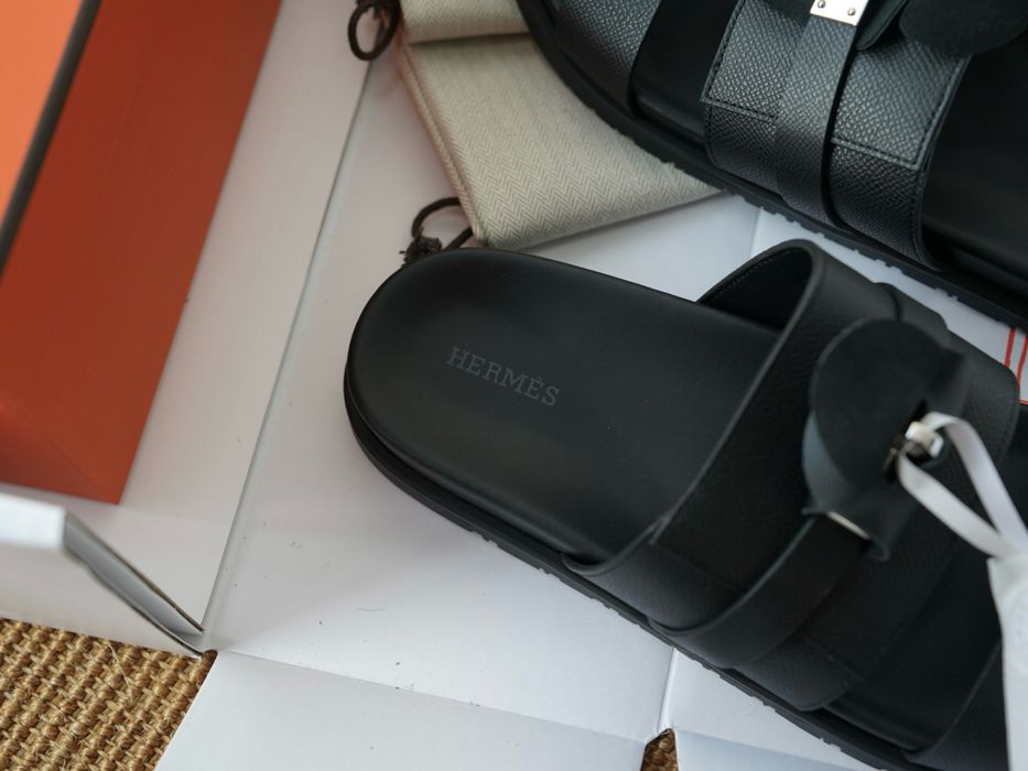 Papuci Hermes bărbați | Premium