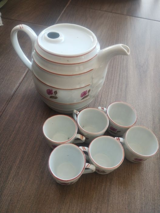 Порцеланов сервиз