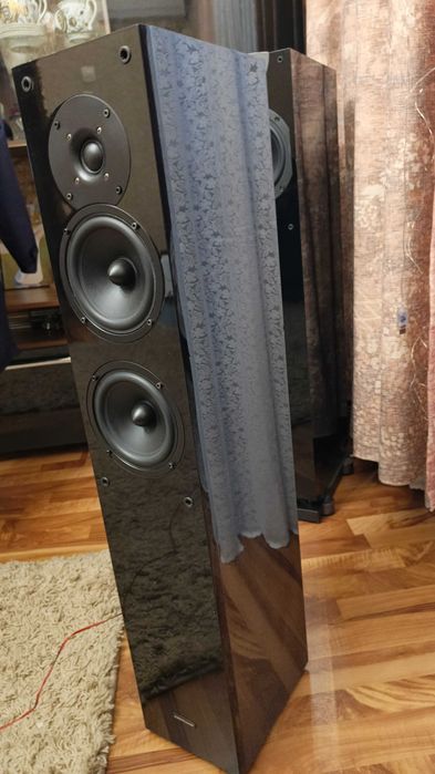 Продам аудиосистему Bose AMS-DMS (CD/Tuner) с колонками Cortland