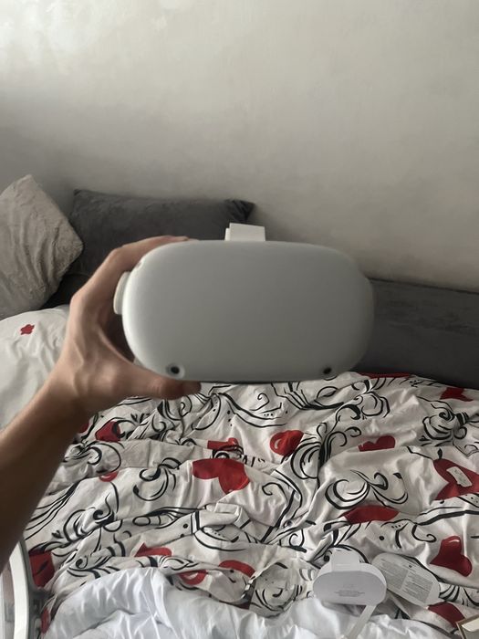 Oculus Quest 2     /128GB
