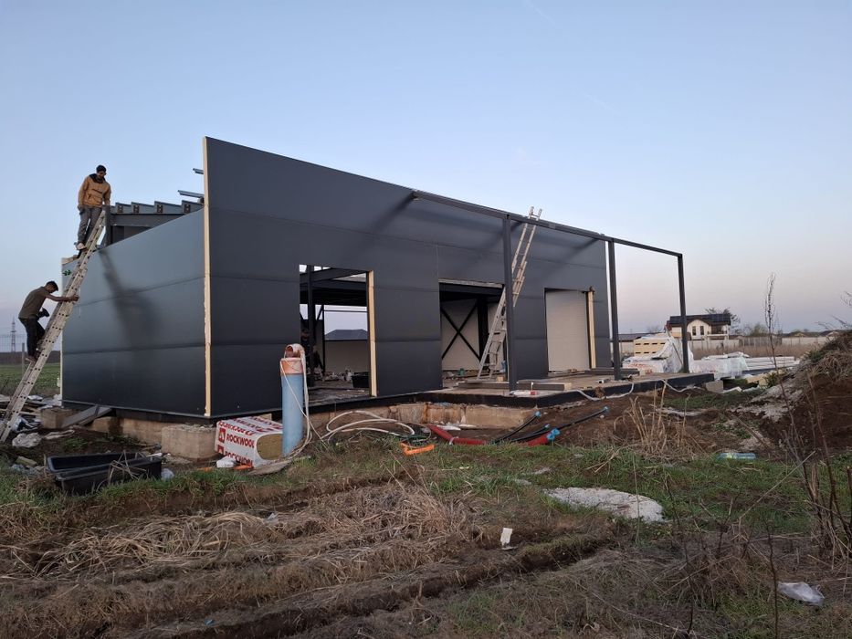 Vand hala metalica 8x20x4 panouri sandwich