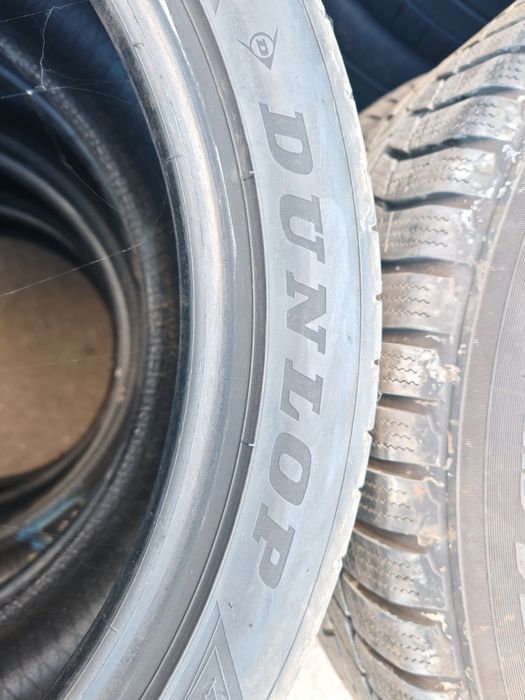 Продаваме Гуми 245/40 ZR 18 Dunlop Dot 2022