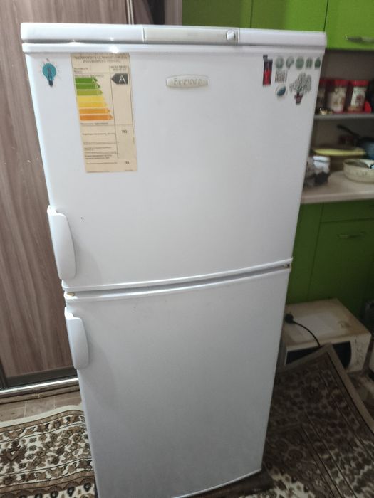 Холодильник бирюса продам