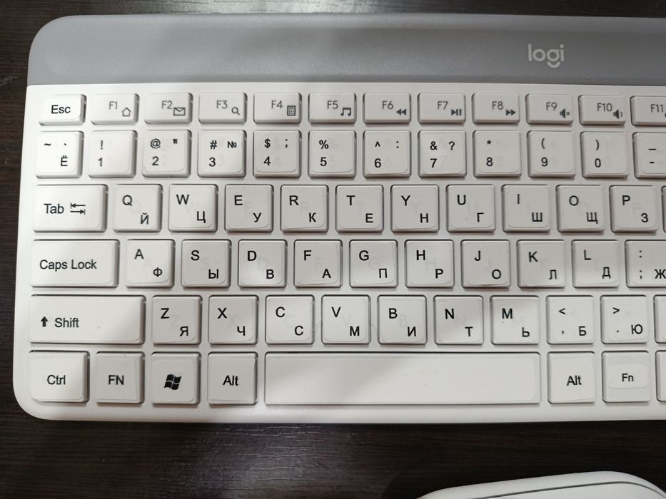 Беспроводной комплект Logitech Slim (Клавиатура + Мышь) — отличное сос