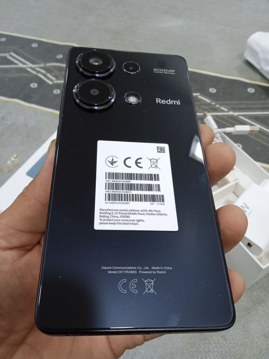 Продам телефон Redmi Note 13 Pro black 12GB RAM 512 ROM.