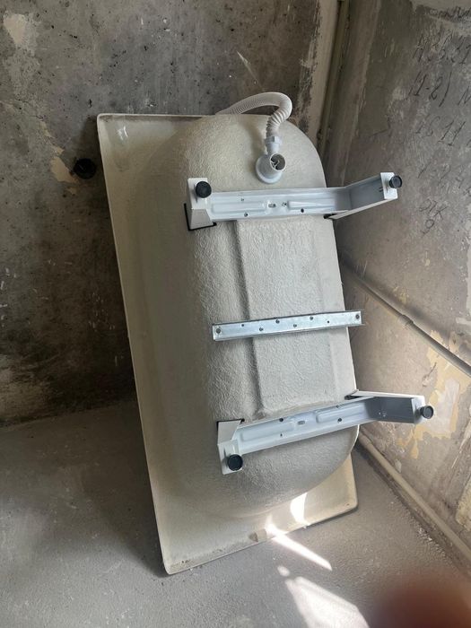 Продам ванну состояние нового