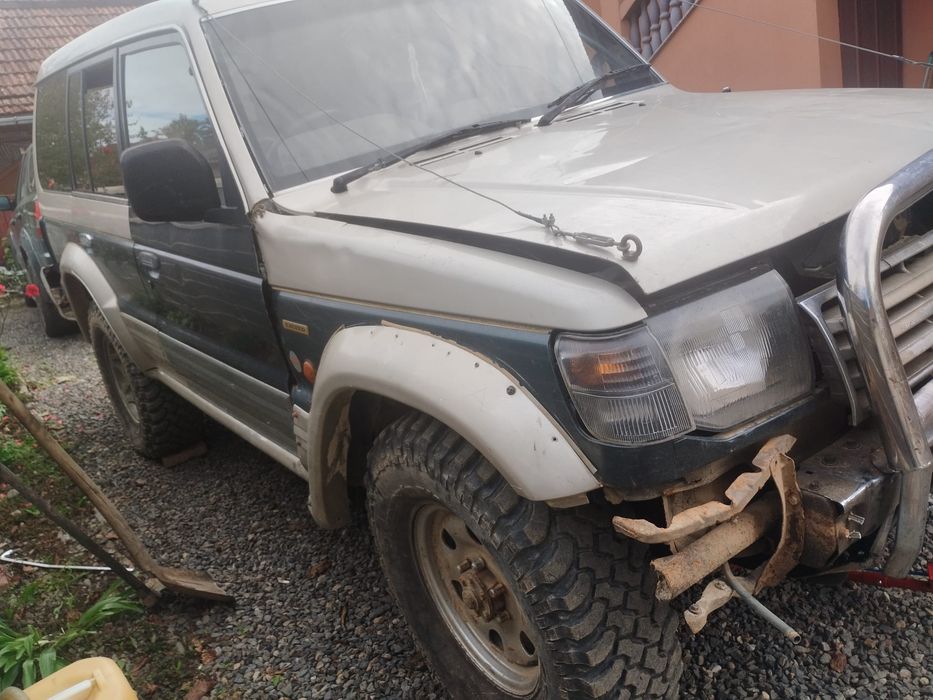 Dezmembrez mitsubishi pajero mk2
2.5 tdi
Cutie manuala reductor super