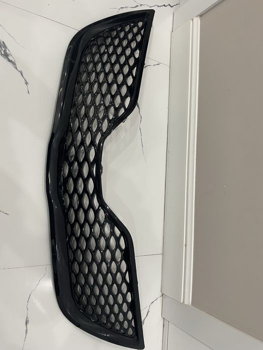 Решетка камри 45