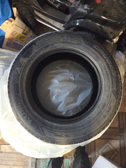 Продам шины 235/65/17