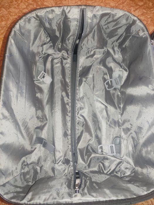 Куфар на колелца за ръчен багаж 40/30/20