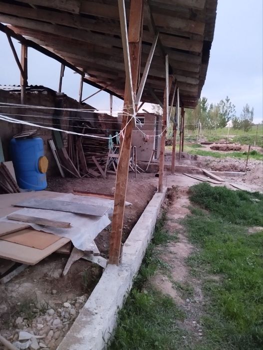Паркент, Новбахор, 8 сотых. Ховли жой.Обмен