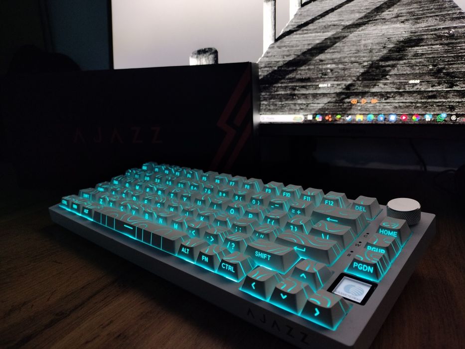 Продам клавиатуру Ajazz AK820 pro