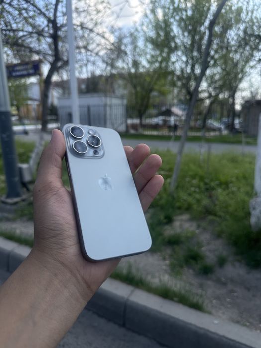 iPhone 15 Pro /128/79