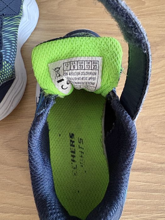 Детски светещи маратонки на Skechers